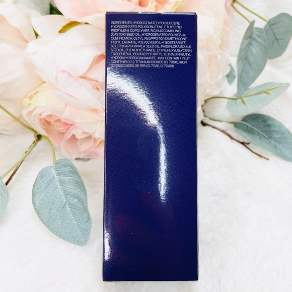 Kevyn Aucoin Glass Glow Face and Body Gloss 30 ml - Picture 4 of 7